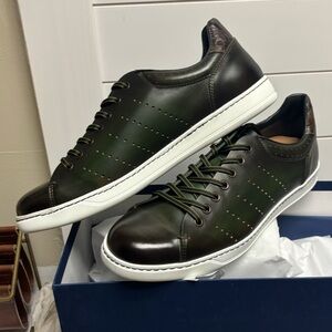 New in box Olive Green Zella men’s sneaker 10.5